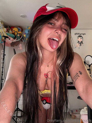Linksgroupie nude photo 91