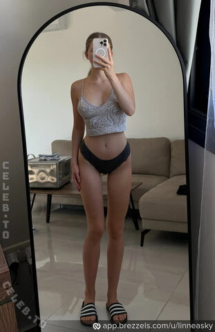 Linneasky nude photo 86