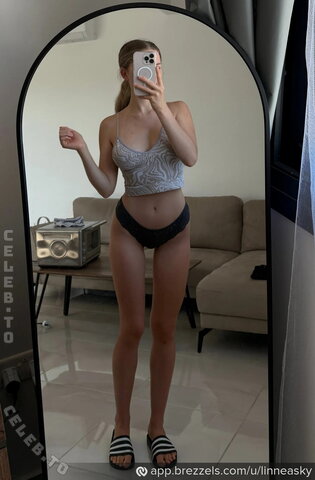 Linneasky nude photo 87