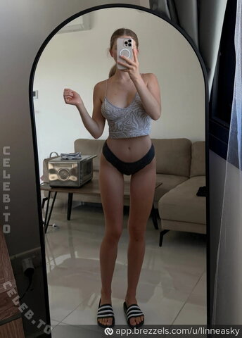 Linneasky nude photo 72