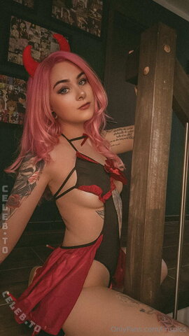 Linspics – 💦💦💦 May I be your little devil? 😈