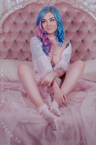 Linspics nude photo 198