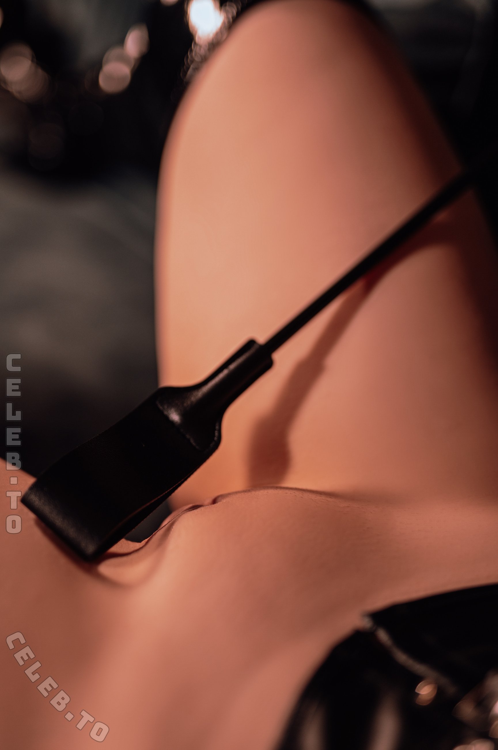 Linspics nude photo 13