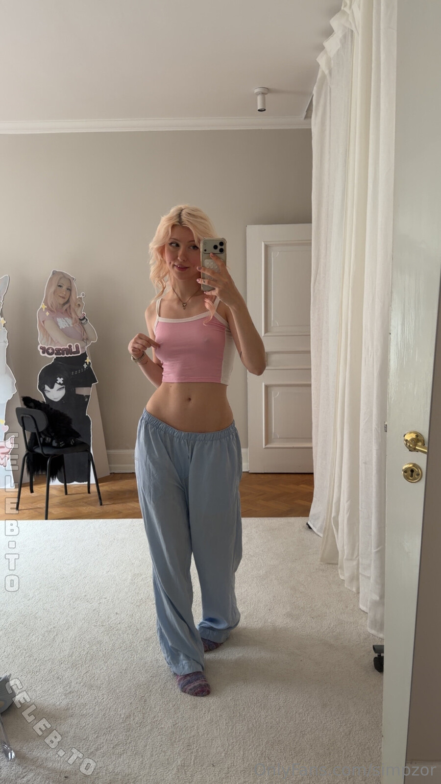 Linzor nude photo 3