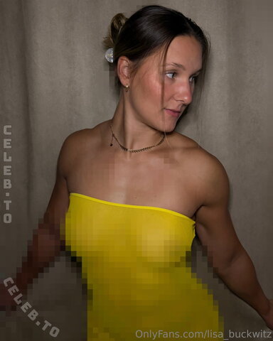 Lisa Buckwitz nude photo 1