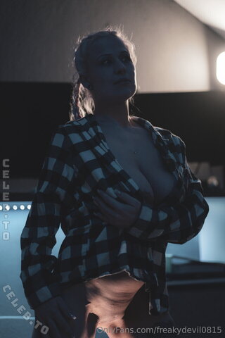 Lisa Joanne nude photo 38
