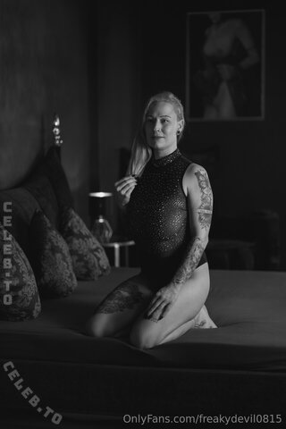 Lisa Joanne nude photo 27