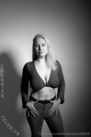 Lisa Joanne nude photo 24