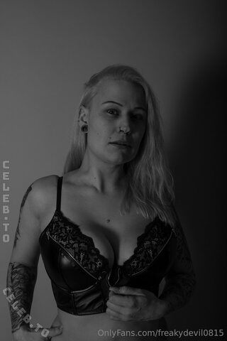 Lisa Joanne nude photo 15