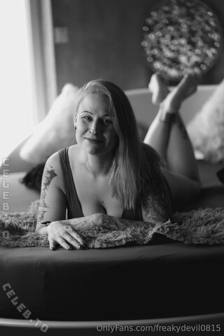 Lisa Joanne nude photo 14