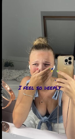 Lisa Küppers nude photo 23