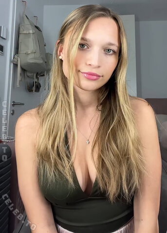 Lisa Küppers nude photo 66
