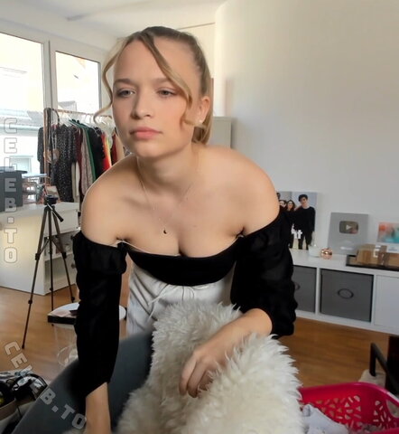Lisa Küppers nude photo 84