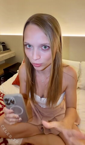 Lisa Küppers nude photo 6