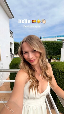 Lisa Küppers Fresh (2 photos)