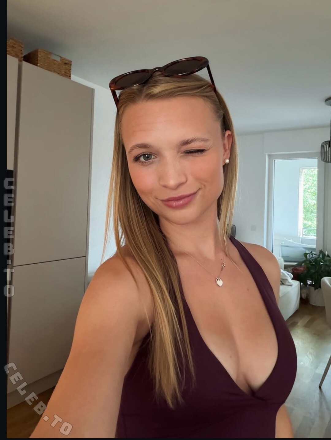 Lisa Küppers nude photo 2