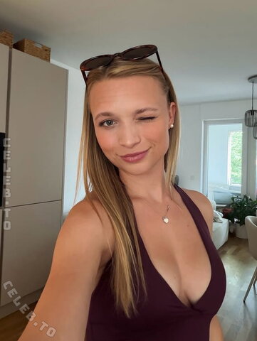 Lisa Küppers nude photo 8