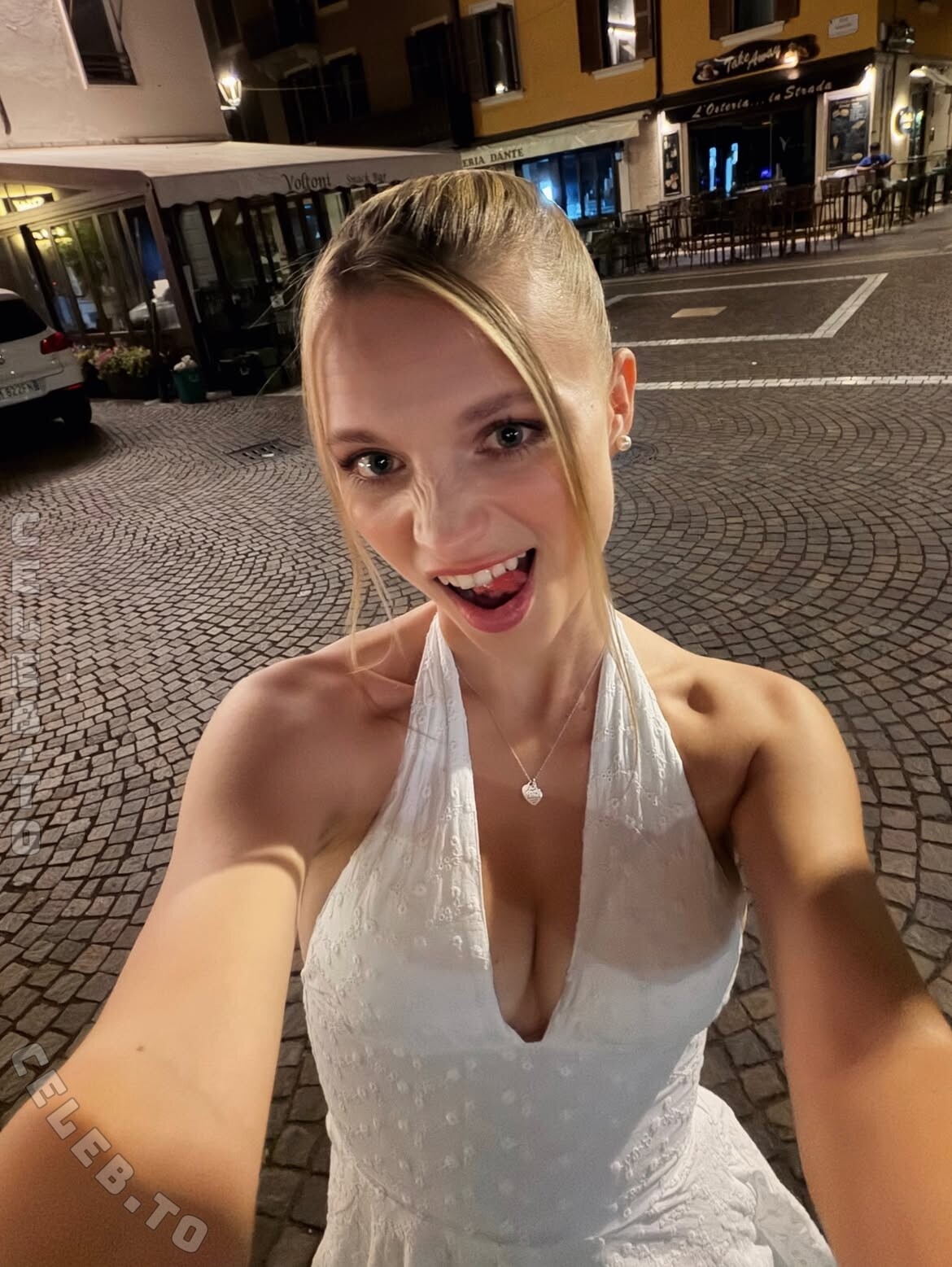 Lisa Küppers nude photo 2