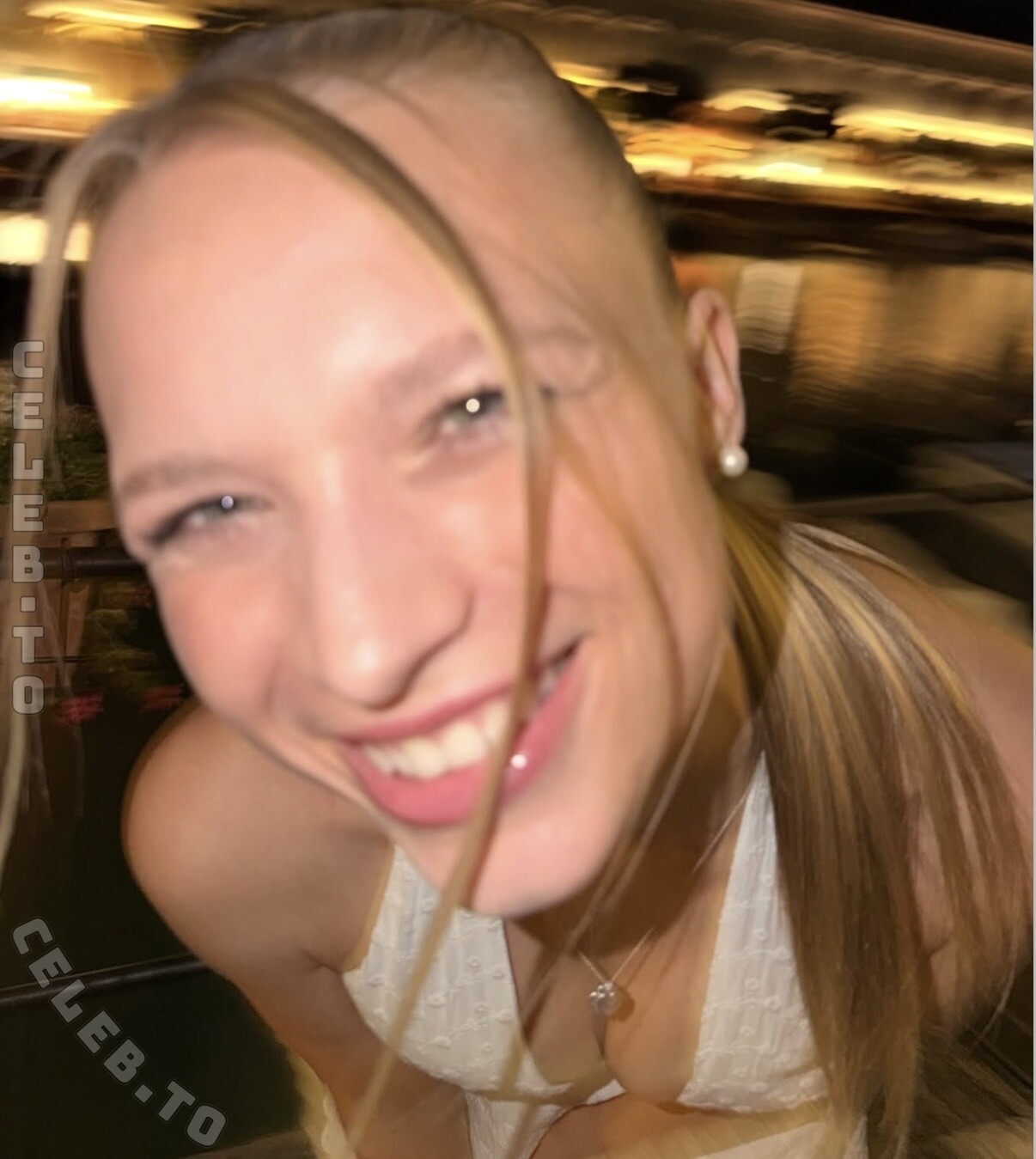 Lisa Küppers nude photo 3