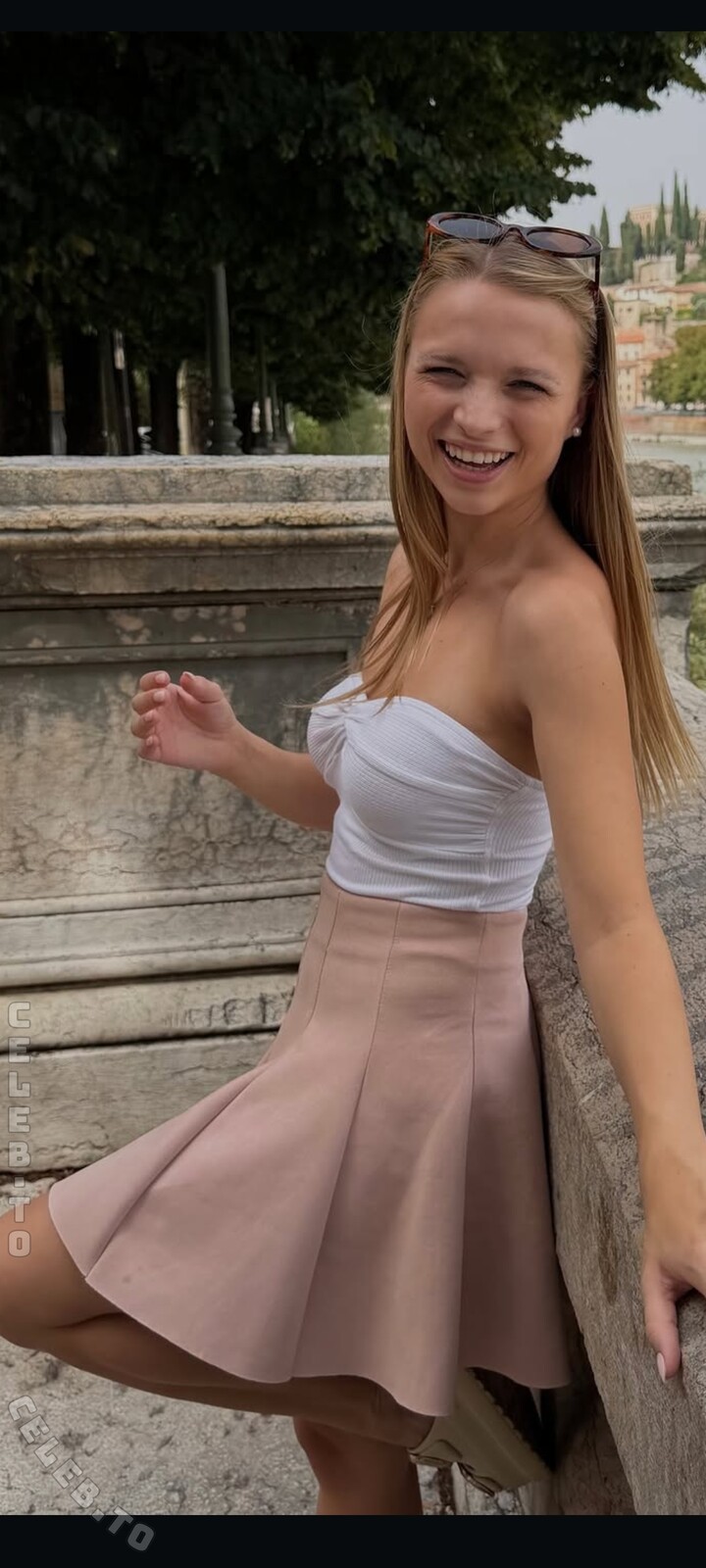 Lisa Küppers nude photo 3