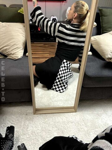 Lisa Luchs nude photo 32