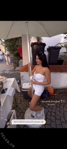 Lisa Reichardt nude photo 17