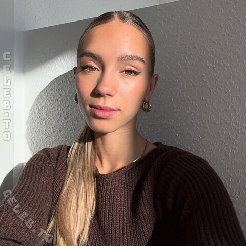 Lisa und Lena nude photo 16