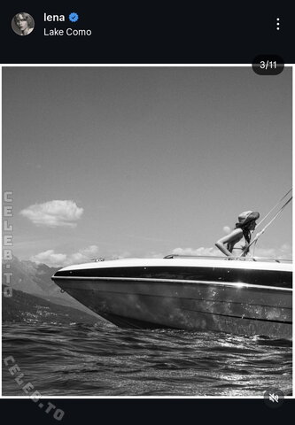 Lisa und Lena – Boat day with beautiful view