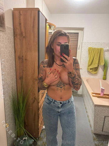 Lisa Wagner nude photo 6
