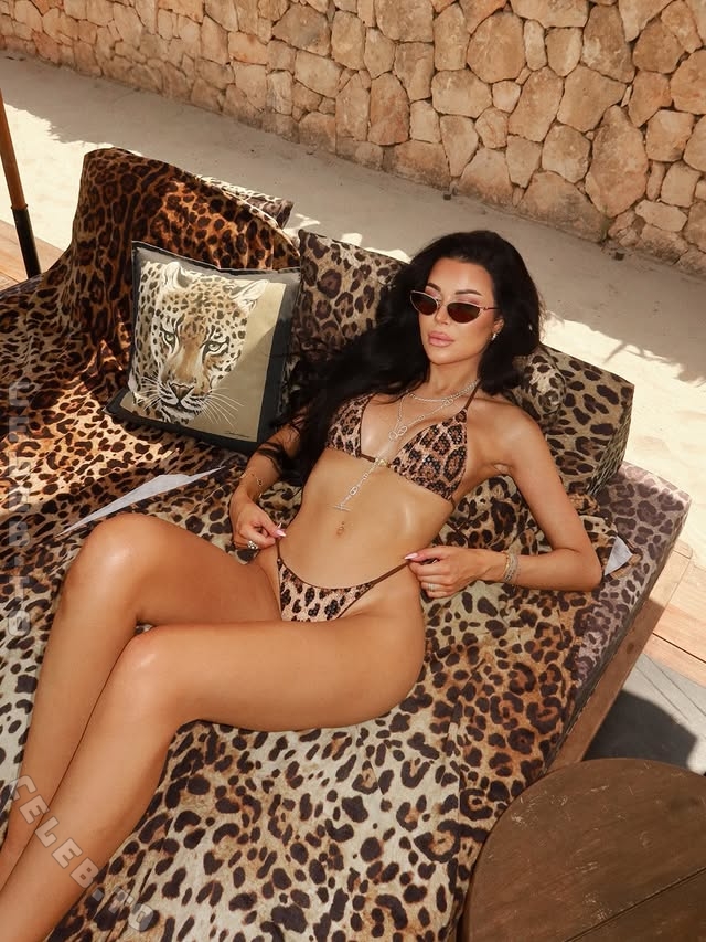 Lisa Weinberger nude photo 4