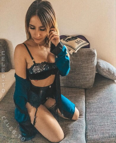 Lisa Yasmin nude photo 5