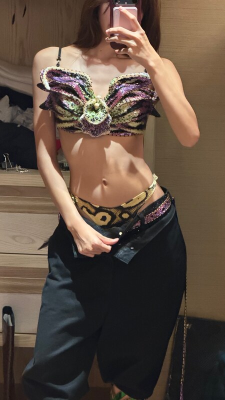 Lisa nude photo 3