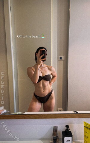 Lisaamarie.e – The bikini figure is really perfect on her!