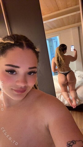lisaaxmarie nude photo 7