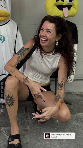 Lisamkws_ nude photo 17