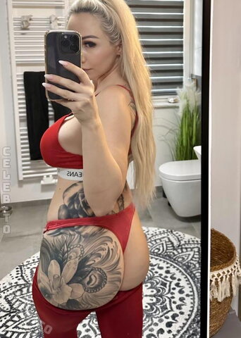 lisa.sophie – Tight ass 😍