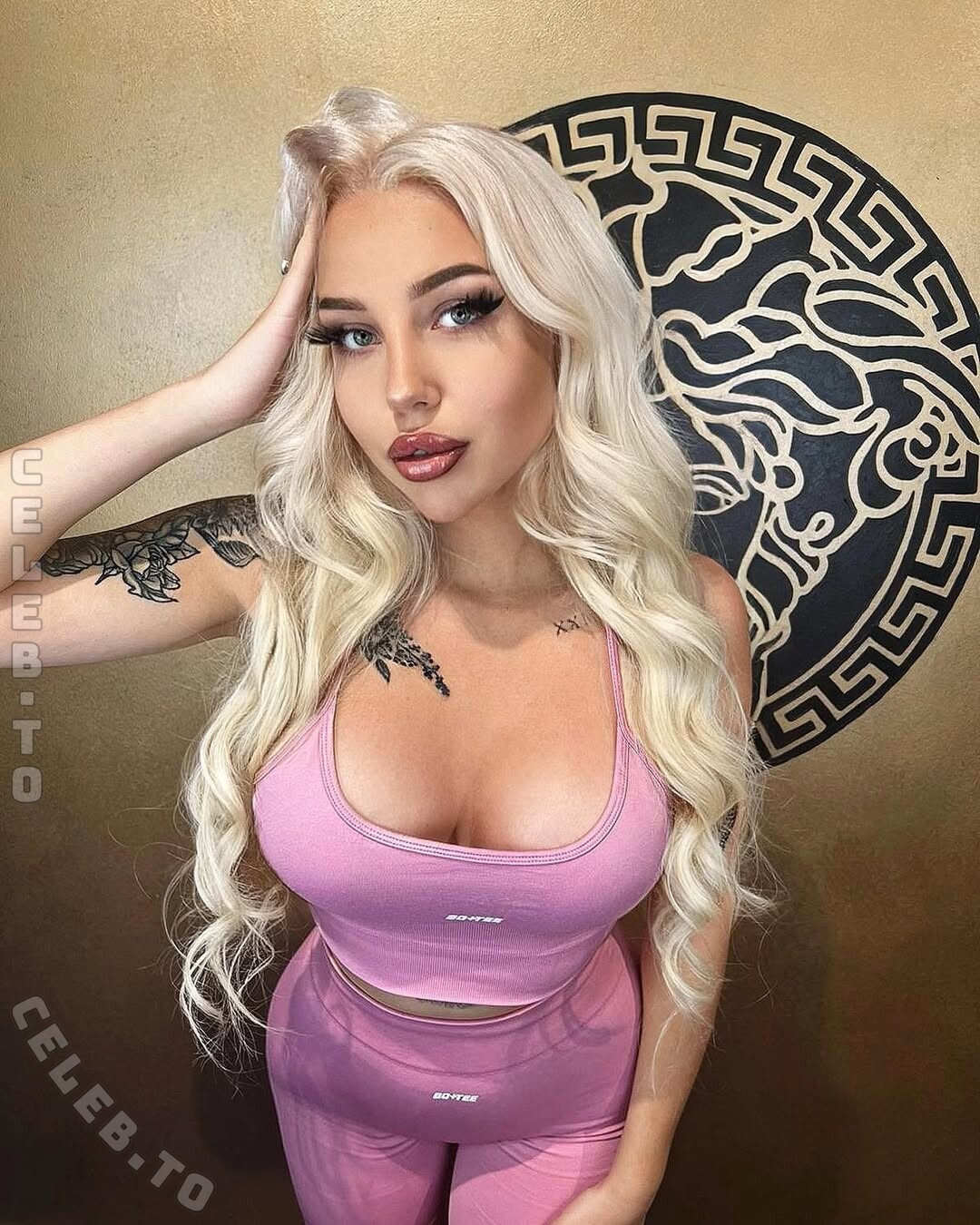Lisasophiewolff nude photo 3