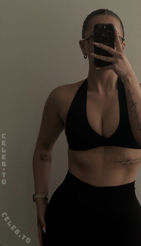 Lisa_srmst nude photo 3