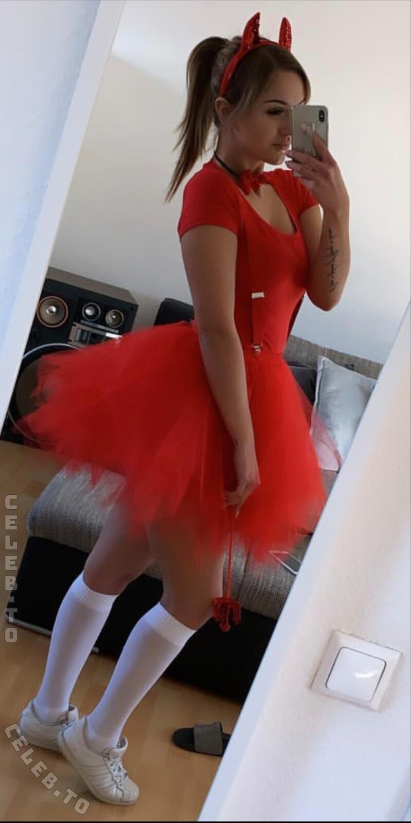 Lisa_srmst nude photo 1