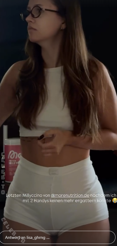 Lisa_srmst nude photo 2