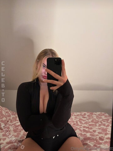 Lisastt nude photo 29