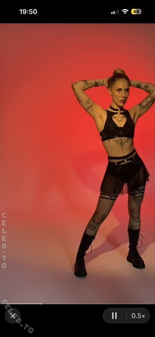 Lisaxptc nude photo 22