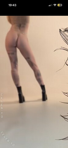 Lisaxptc nude photo 9