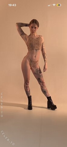 Lisaxptc nude photo 8