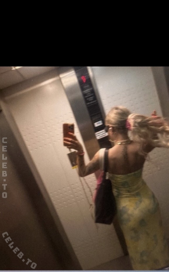 liskaxa nude photo 7