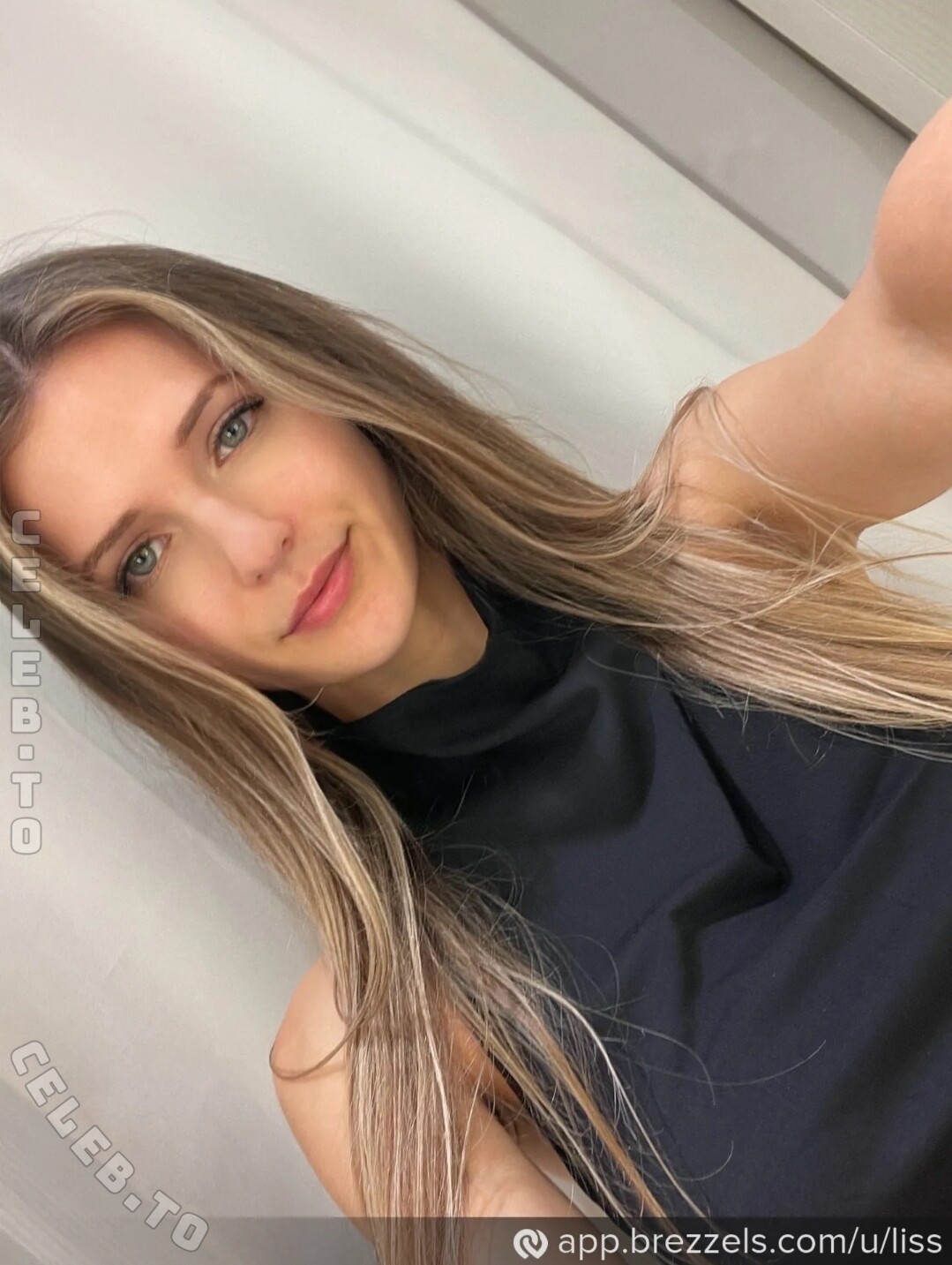 Liss.thl nude photo 1