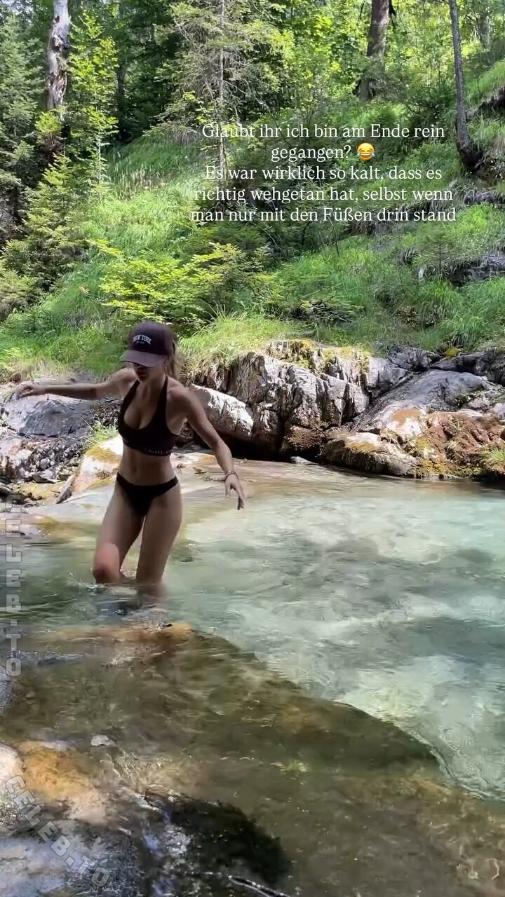 Liss.thl nude photo 4
