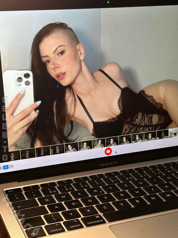 LissyNova nude photo 1