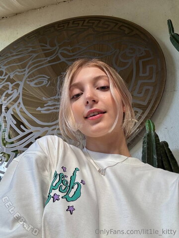 lit1le_kitty nude photo 7