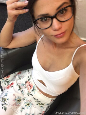 Little Caprice photo 2